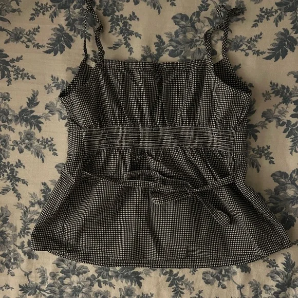 BRAND NEW! Brandy Melville “Tiffany Tank” in Black and White Gingham - Picture 3 of 3
